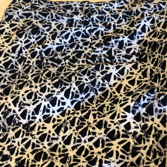 Women’s size 10 Michael Kors pants - Picture 10 of 10